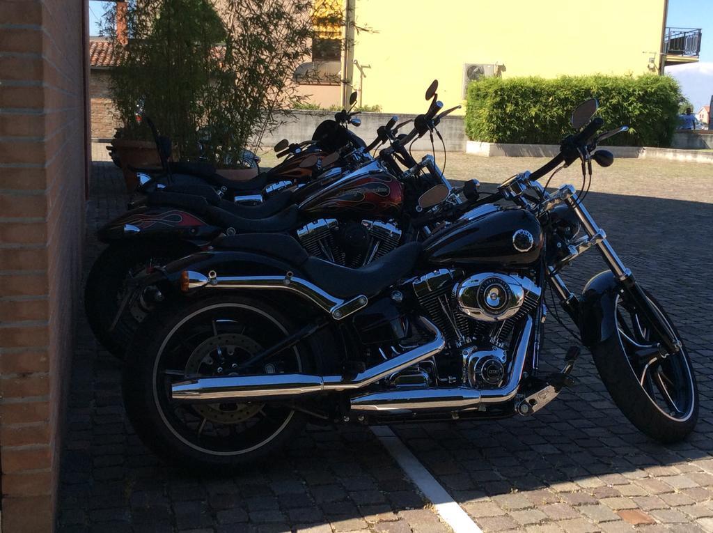 15.92 Hotel Cazzago  Exterior photo