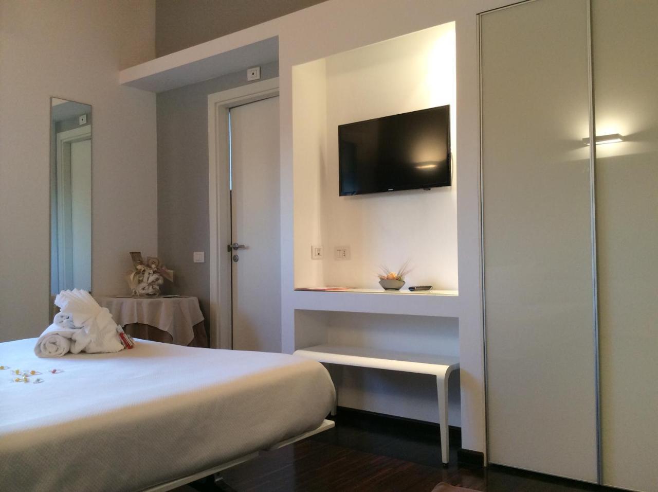 15.92 Hotel Cazzago  Exterior photo